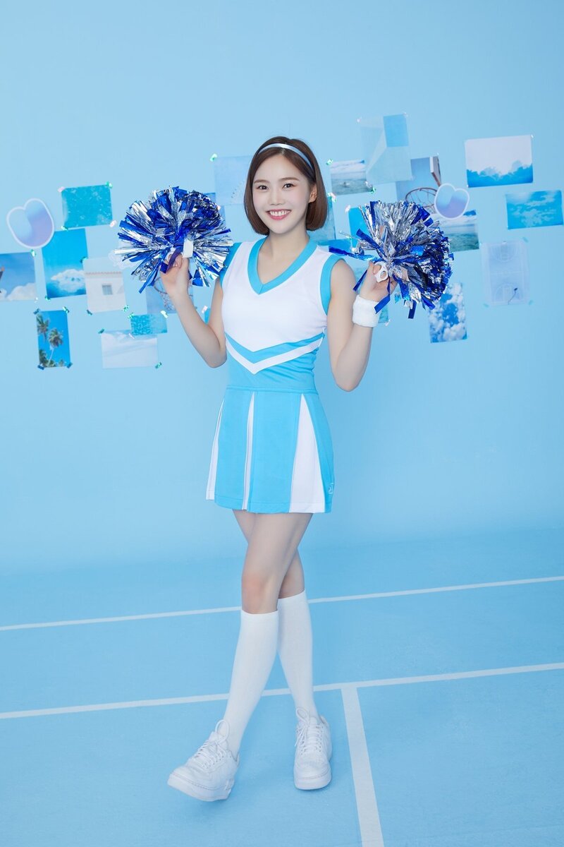 OH MY GIRL - Cute Concept 'Blizzard Blue' - Photoshoot by Universe documents 12