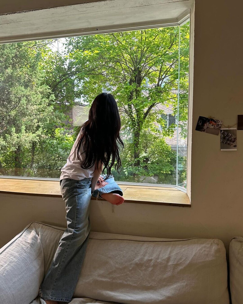 240525 fromis_9 Seoyeon Instagram Update documents 5