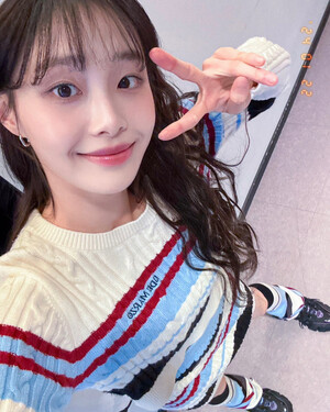 240122 Chuu Twitter Update