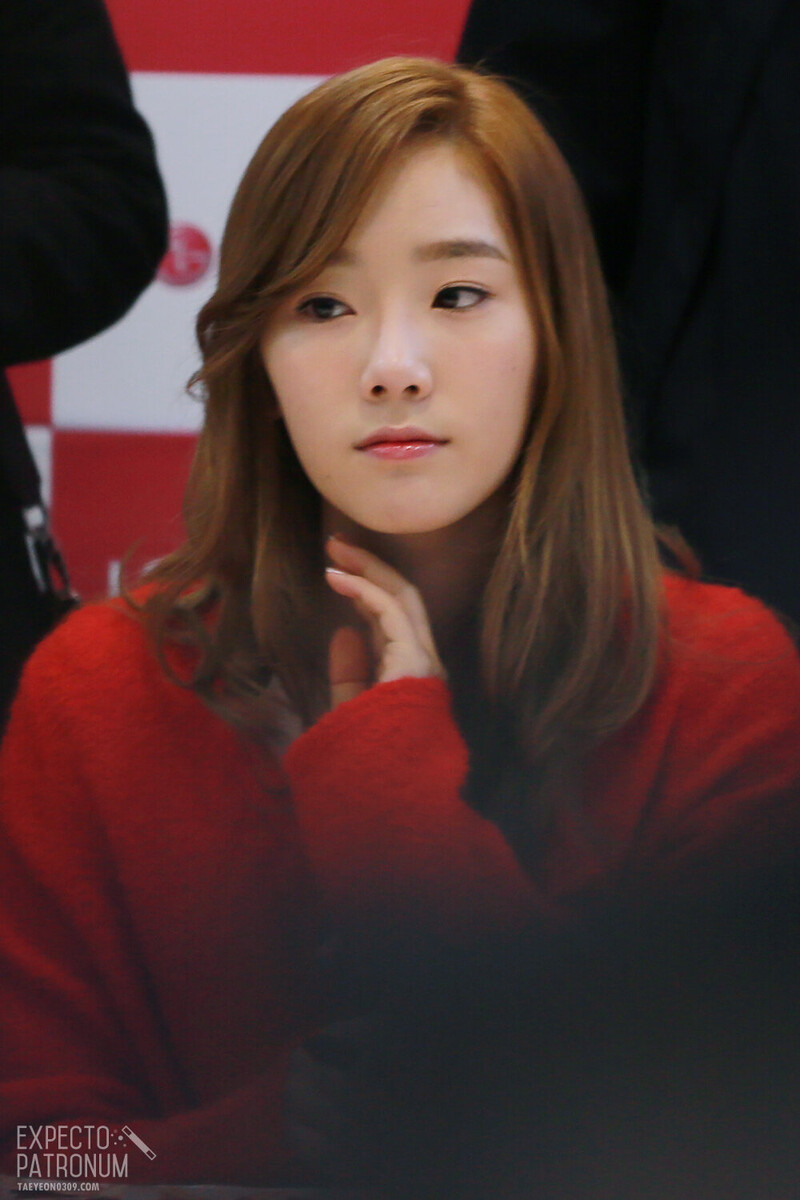 121115 Girls' Generation Taeyeon at LG Fansign documents 1