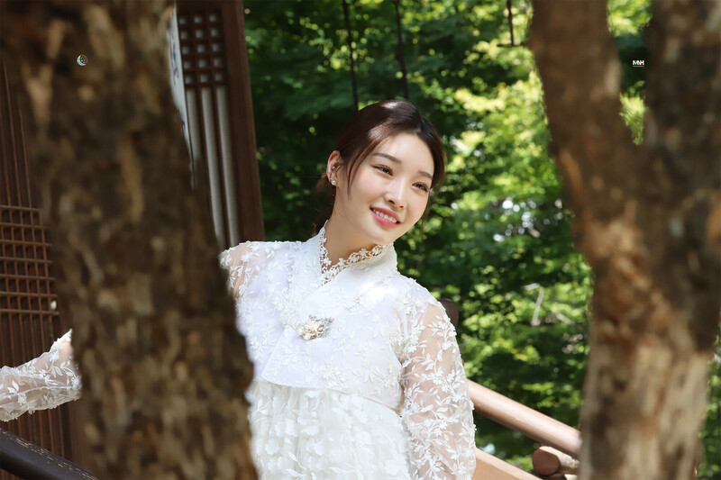 210111 MNH Naver Post - Chungha 2022 Season's Greetings Behind documents 6