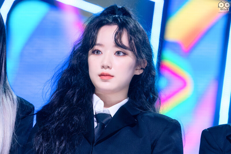 220327 (G)I-DLE at Inkigayo documents 23