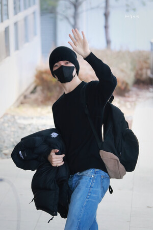 241229 SEVENTEEN Vernon at Gimpo International Airport