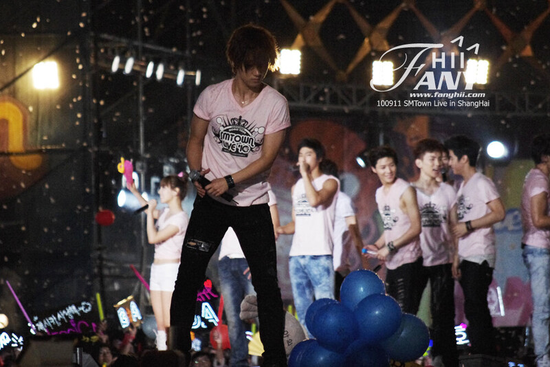 100911 SMTOWN at SMTOWN Live in Shanghai documents 16