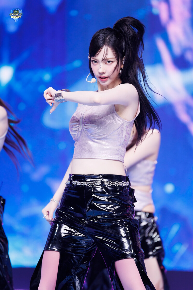 240523 aespa Karina - 'Supernova' at M Countdown documents 5