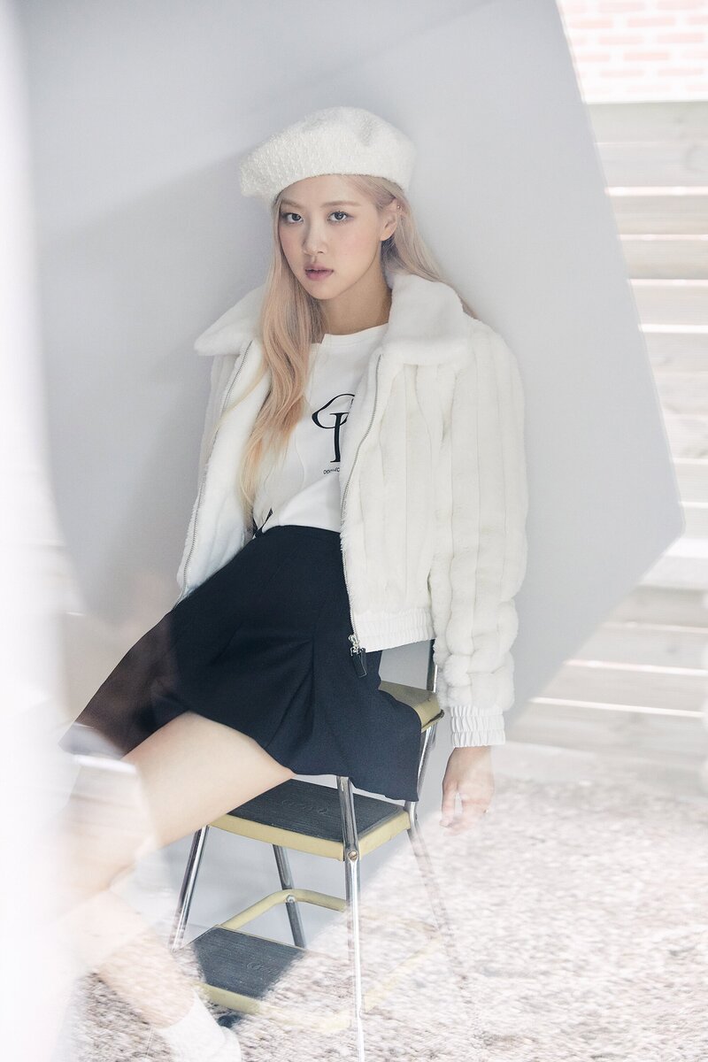 BLACKPINK Rosé for O!Oi Collection FW21 documents 12