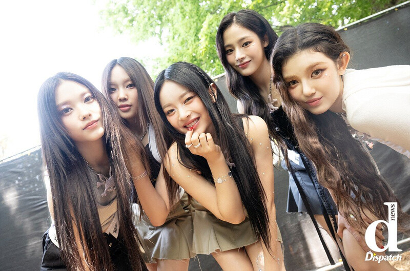 230820 New Jeans - Backstage at 'Lollapalooza Chicago 2023' with Dispatch documents 1