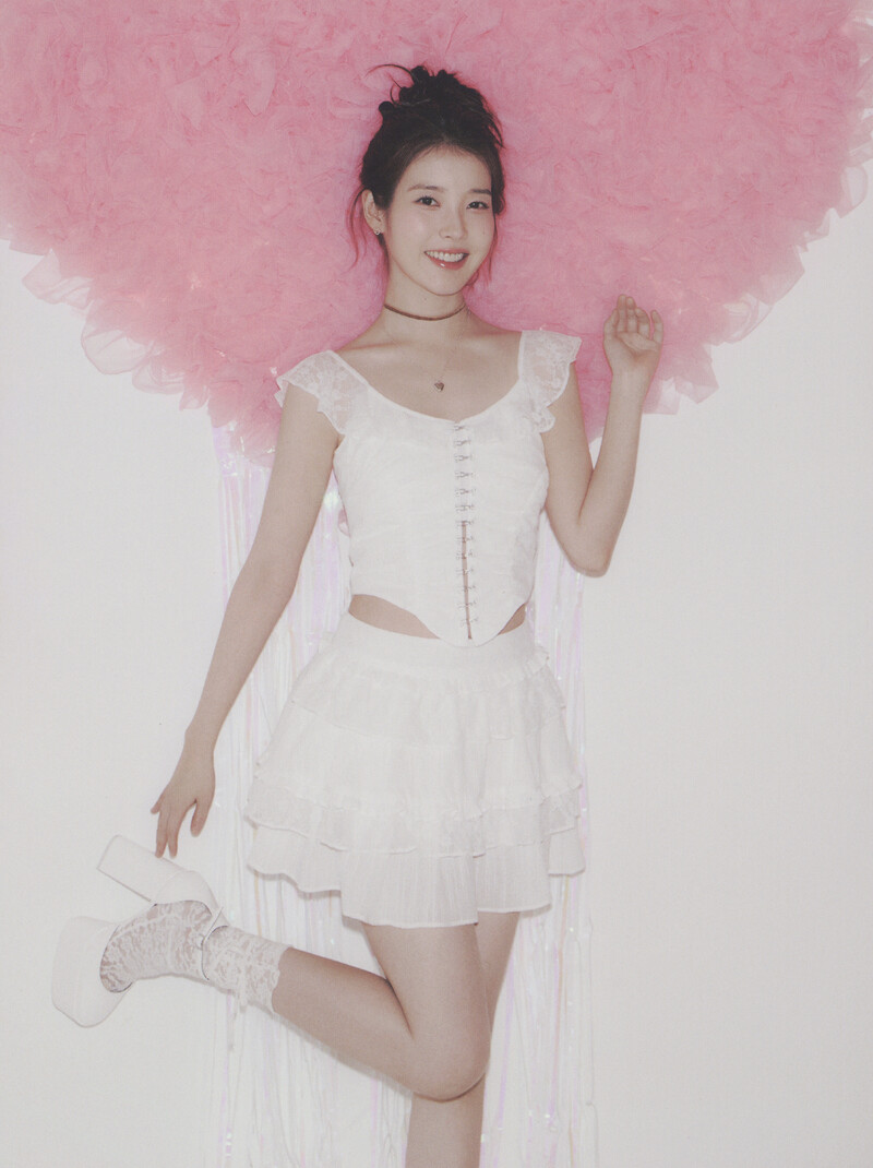 IU - 7th Official Fanclub Kit "UAENA" (Scans) documents 2