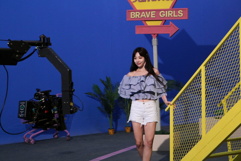 210617 Brave Girls 'Chi Mat Ba Ram' MV Shoot by Melon documents 6