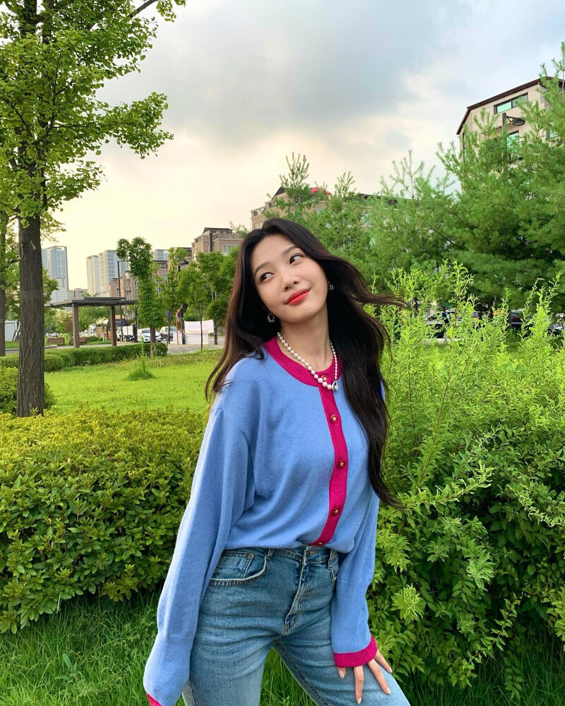 211015 Red Velvet Joy Instagram Update documents 2