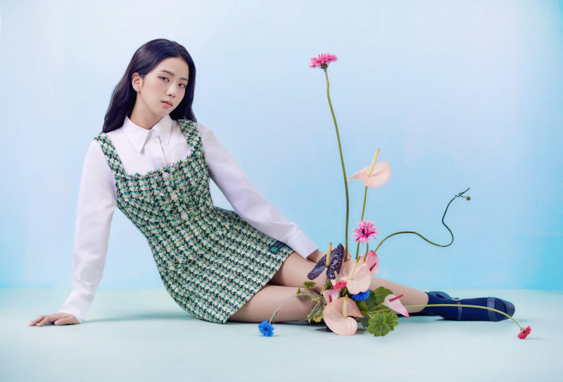 BLACKPINK Jisoo for 'it MICHAA' 2021 Spring Campaign documents 1