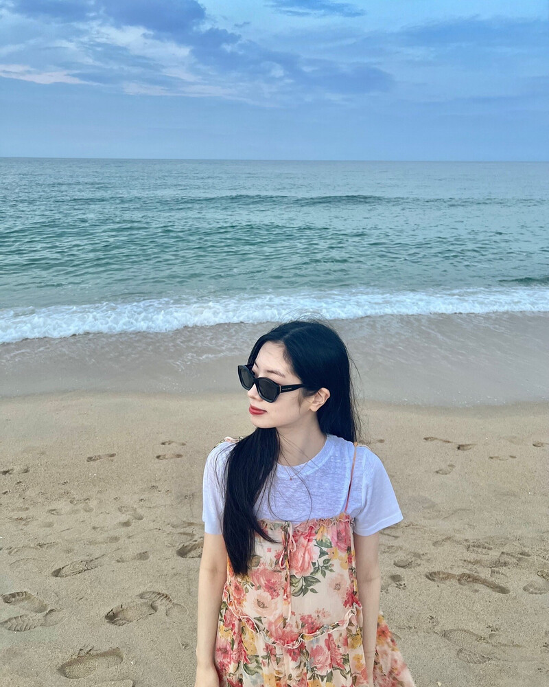 240917 - DAHYUN Instagram Update documents 6