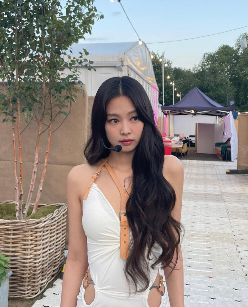 230711 JENNIE Instagram Update documents 2