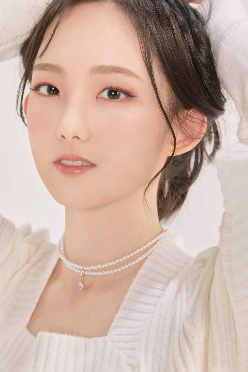 ALPHA_RAY_Chaeyeon_profile_photo_1.jpg