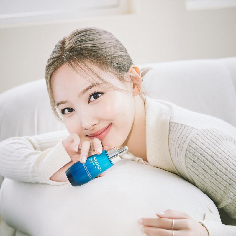 TWICE Nayeon x Biotherm Korea 2022 documents 1