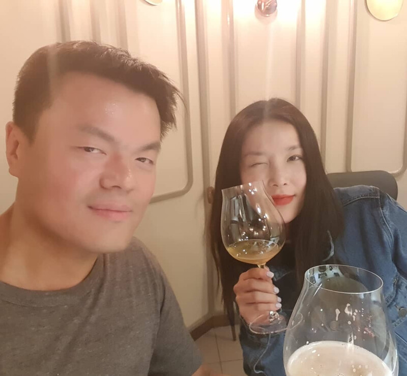 180605 J.Y. Park instagram update with Yubin documents 1