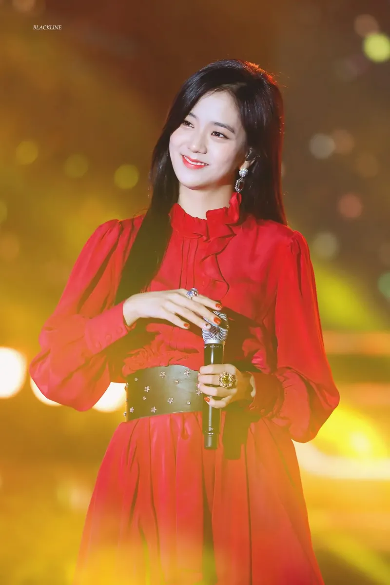 Jisoo354.jpg