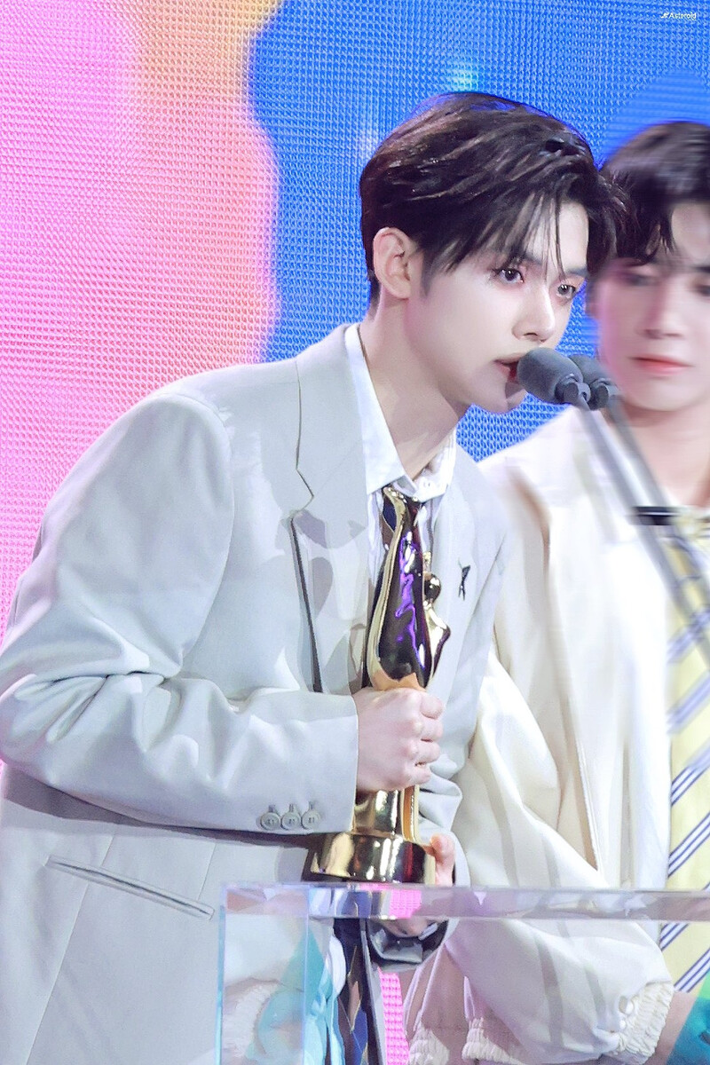 250105 TXT Yeonjun at Golden Disk Awards 2025 documents 2