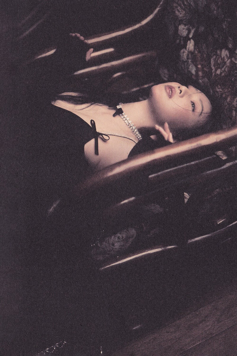 Red Velvet - 3rd Album 'Chill Kill' (Scans) documents 27