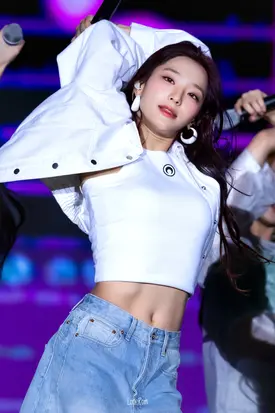 240927 fromis_9 Saerom - Hanseong Baekje Cultural Festival