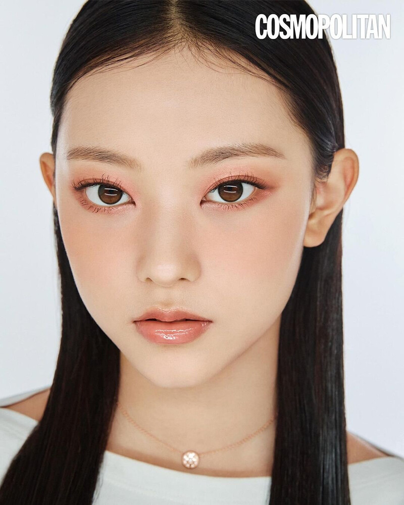 NewJeans Haerin for Cosmopolitan Korea x DIOR Beauty documents 7