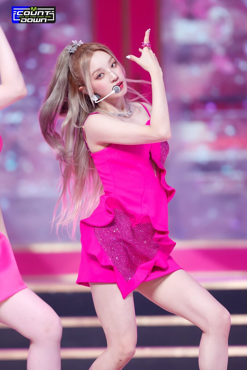 230518 (G)I-DLE Yuqi 'Queencard' at M Countdown documents 13