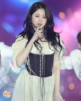 250104 Le Sserafim Yunjin - at Golden Disc Awards 2025