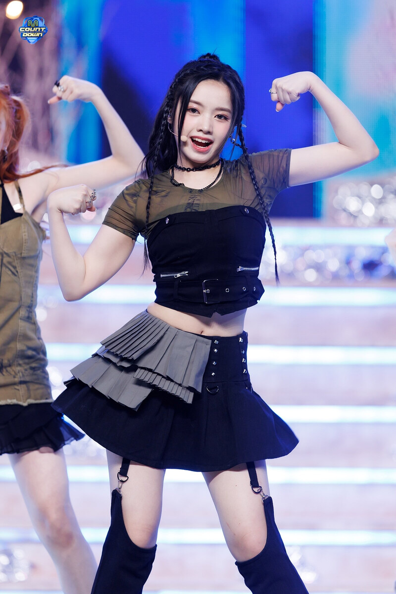 240328 UNIS Elisia - 'SUPERWOMAN' at M Countdown documents 2