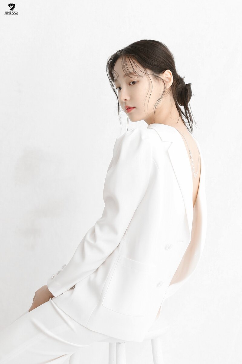220121 9 Ato Naver Post - Yeonwoo 2022 Arena Homme February Issue Behind documents 14