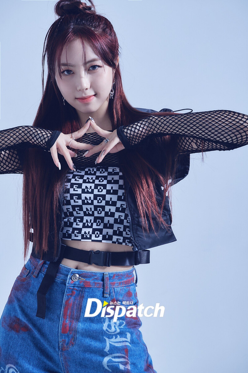 220726 IREH - PURPLE KISS 'GEEKYLAND' Promotional Photoshoot by DISPATCH documents 2