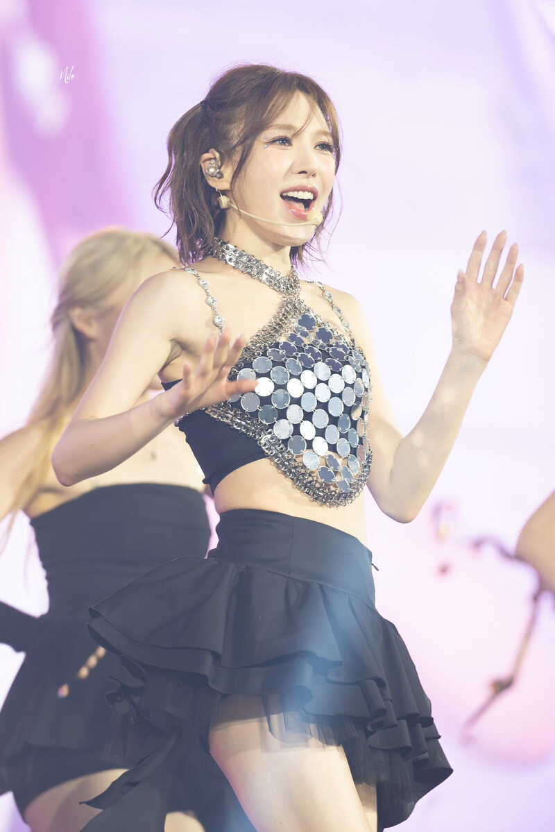 240802 Red Velvet Wendy - Fan-Con Tour 'Happiness : My Dear, ReVe1uv' in Seoul Day 1 documents 3