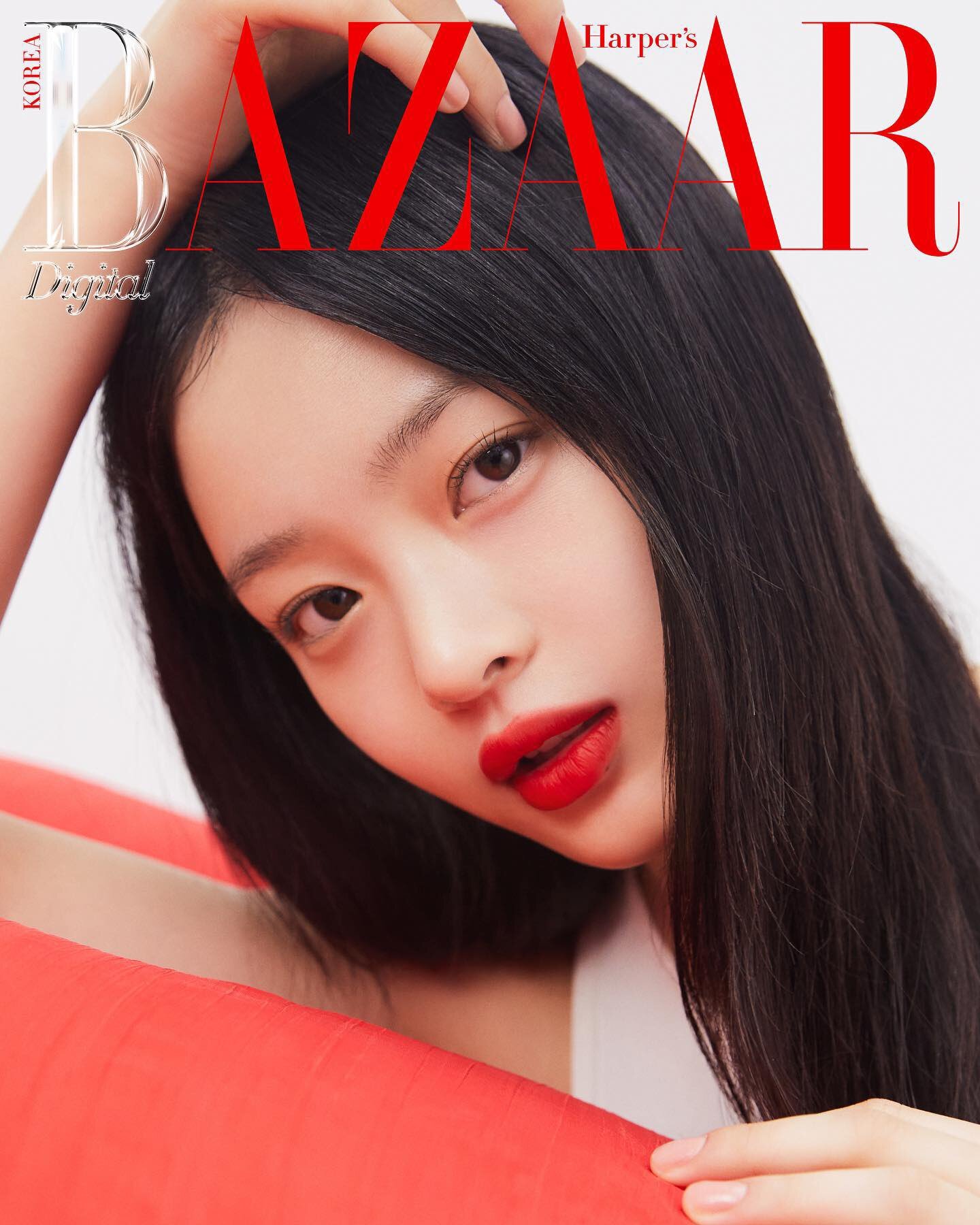 NewJeans Minji - Vogue Korea (August 2023 Issue Digital Covers & Pictorial  Preview) : r/kpop