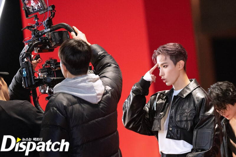 230429 SEVENTEEN 'Super' MV Filming Behind Cuts | Korea Dispatch documents 27