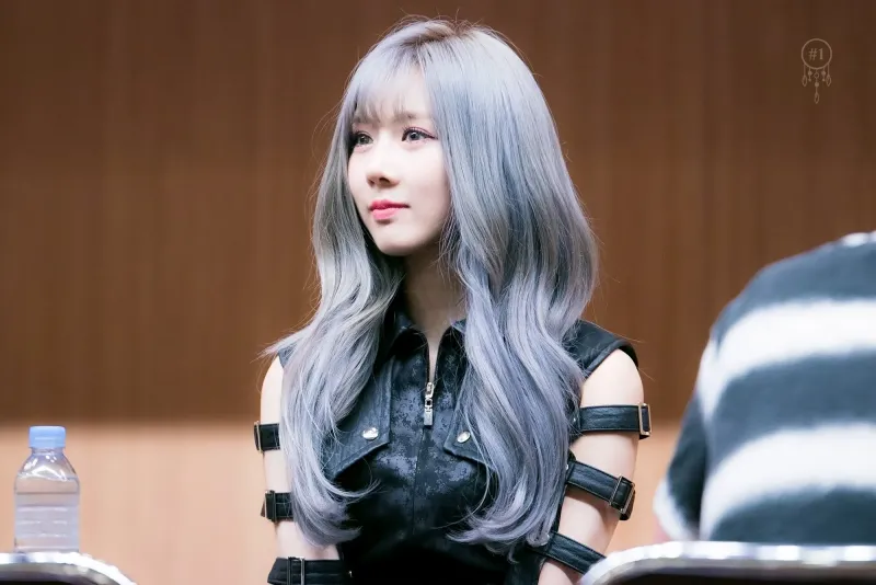 Yoohyeon332.jpg