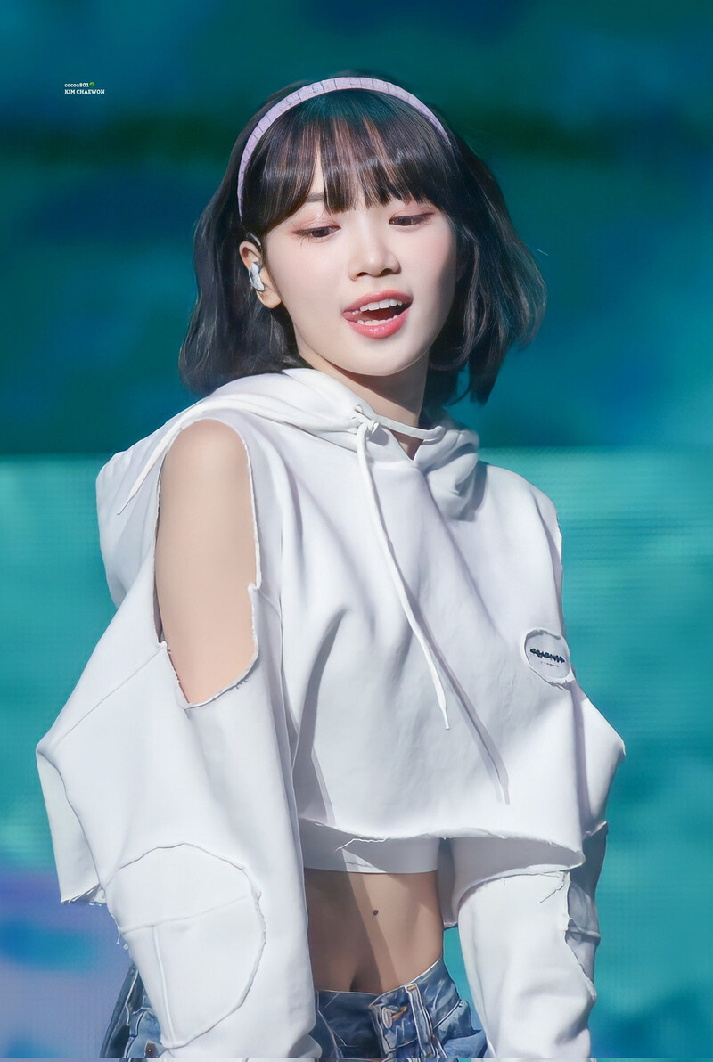 230319 LE SSERAFIM Chaewon - 'FEARNADA' Fan Meeting 2023 S/S Day 2 documents 4