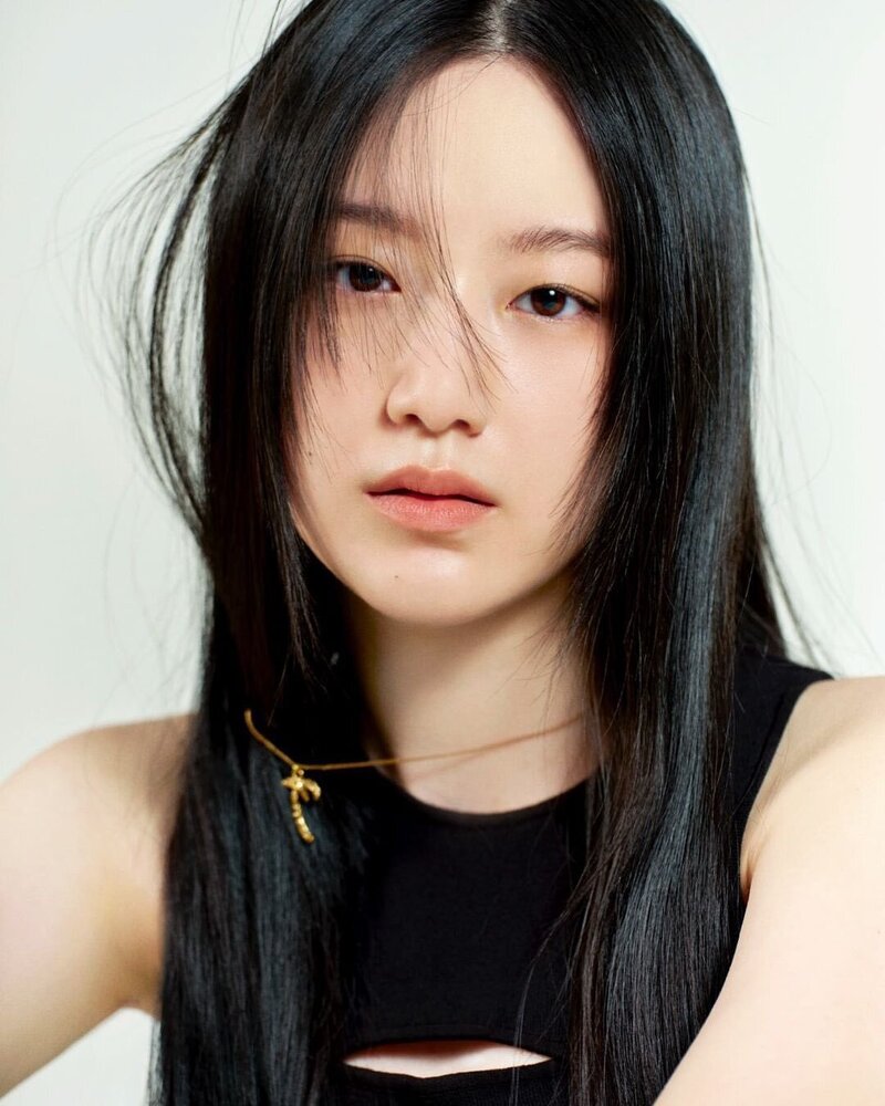 (G)I-DLE's Shuhua for Beauty+ Magazine May 2022 Issue documents 1