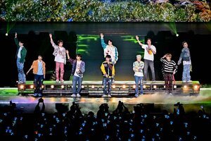 230130 TREASURE Japan Tour at Osaka 2022-23
