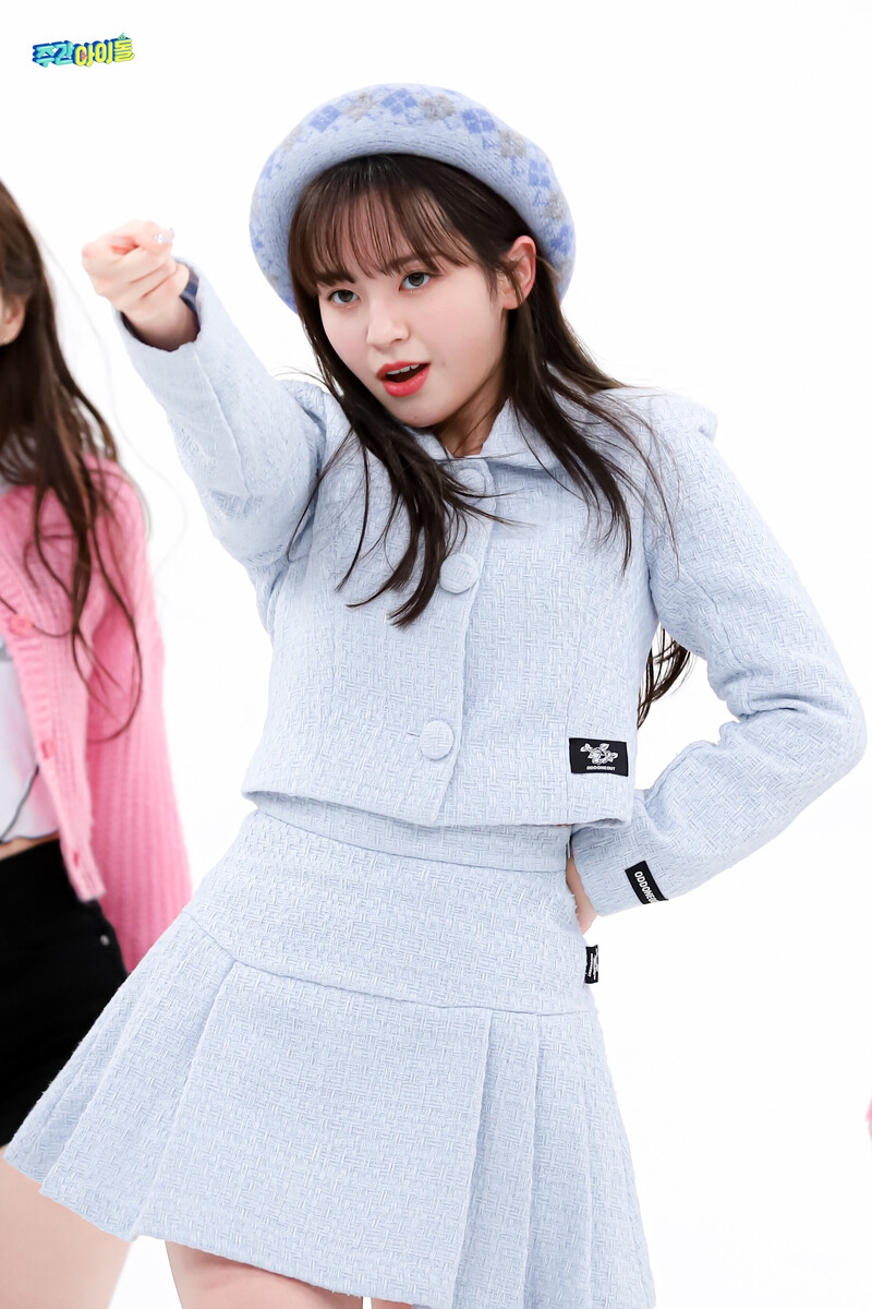 220201 MBC Naver Post - Kep1er at Weekly Idol documents 5