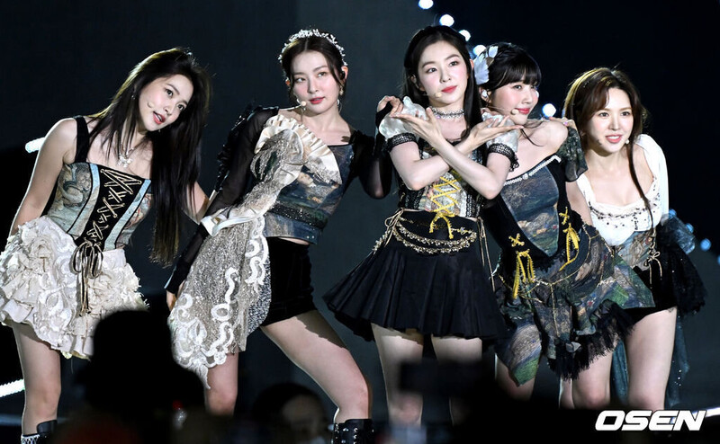 220618 Red Velvet at the 2022 Dream Concert documents 1