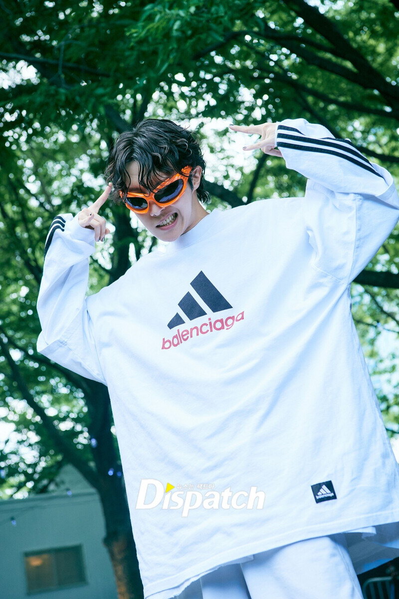 220812 BTS J-Hope 'Lollapalooza' Promotion Photoshoot by Dispatch documents 6