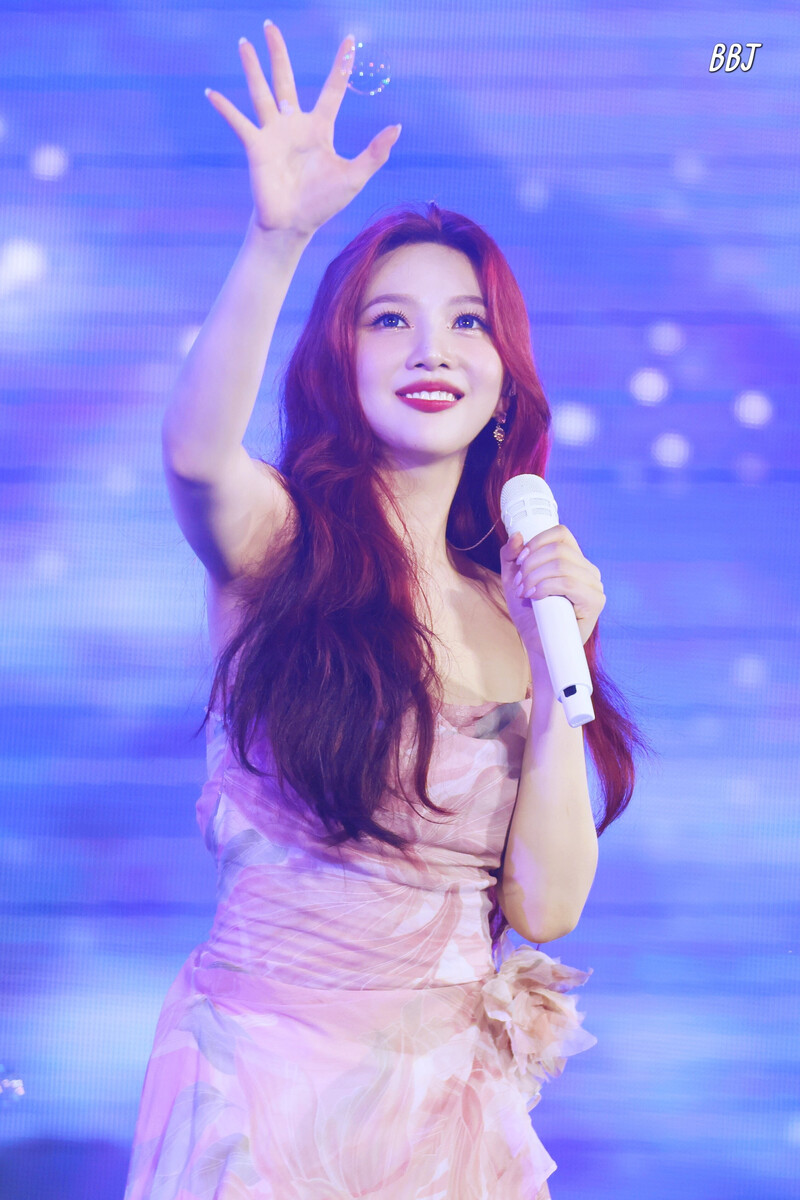 240803 Red Velvet Joy - Fan-Con Tour 'Happiness : My Dear, ReVe1uv' in Seoul Day 2 documents 1