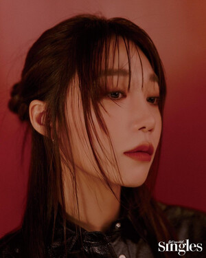 Apink EUNJI for Singles Magazine December 2021 Issue