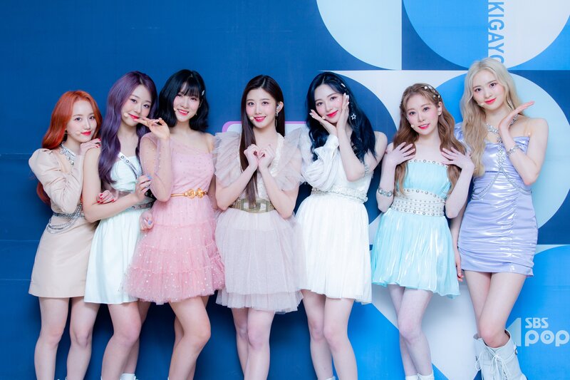 220306 SBS Twitter Update - Cherry Bullet at Inkigayo Photowall documents 2