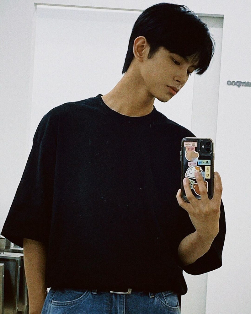 230707 - KYLER Instagram Update documents 3