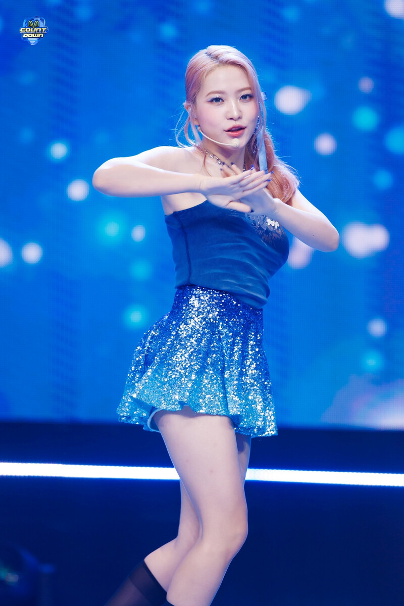 240704 RED VELVET Yeri - 'Cosmic' at M Countdown documents 6