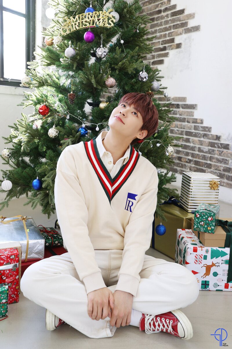 211225 - Naver - Bang All Night Christmas Version Behind Photos documents 13