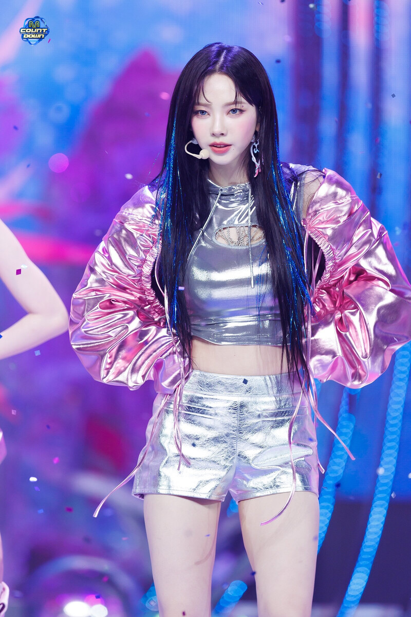 240516 aespa Karina- 'Supernova' at M Countdown documents 3