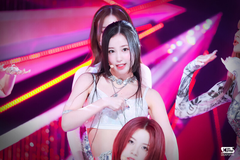 240623 WOOAH Sora - 'POM POM POM' at Inkigayo documents 5