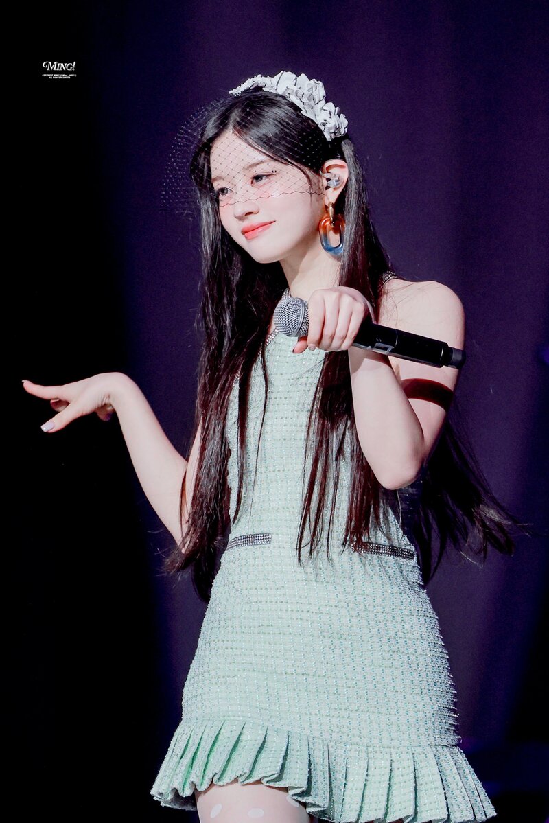 Minju at the 2024 Weverse Concert documents 2