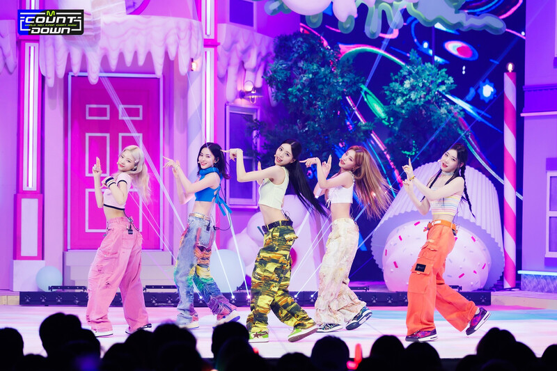 230803 - ITZY 'CAKE' at M COUNTDOWN documents 7